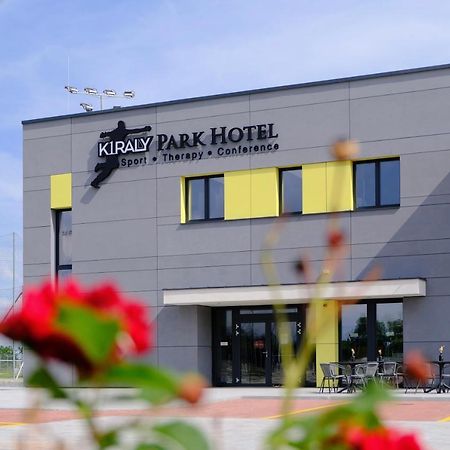 Király Park Hotel Szombathely Exterior foto